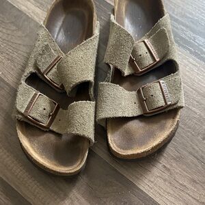 Birkenstock Kids Sandals in Olive Suede